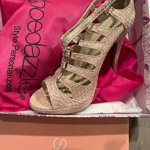 shoedazzle high heels
